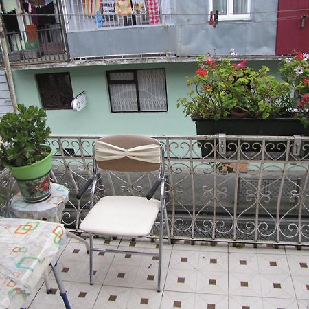 Apartment On Melashvili 24 Batumi Exteriör bild