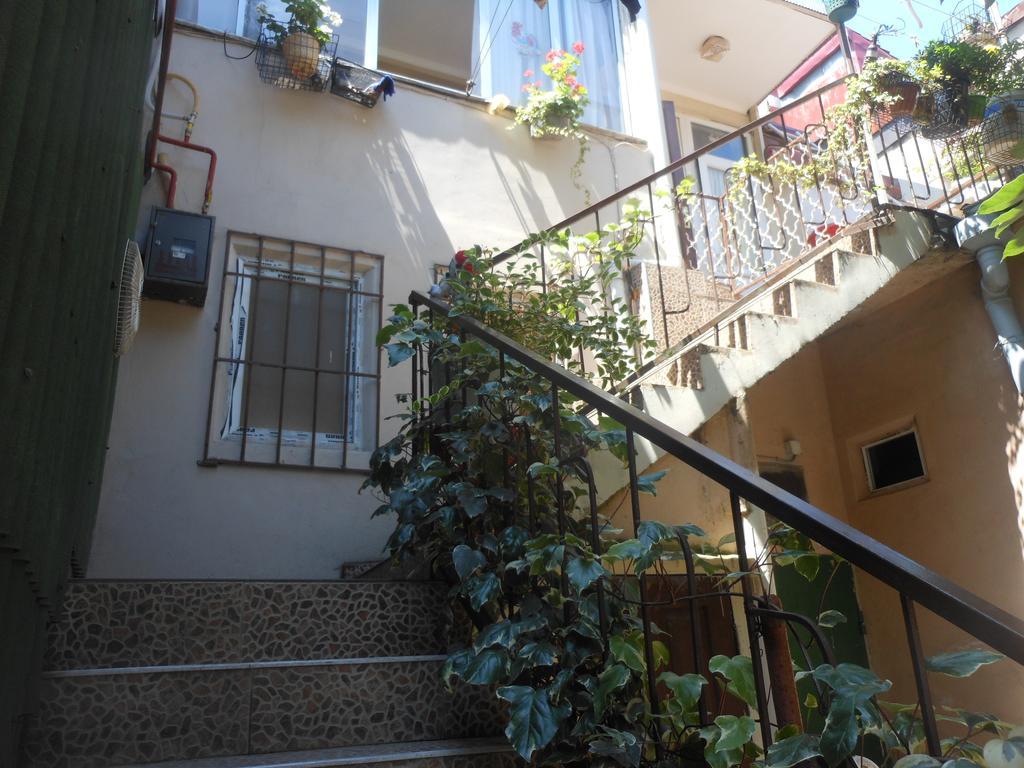 Apartment On Melashvili 24 Batumi Exteriör bild