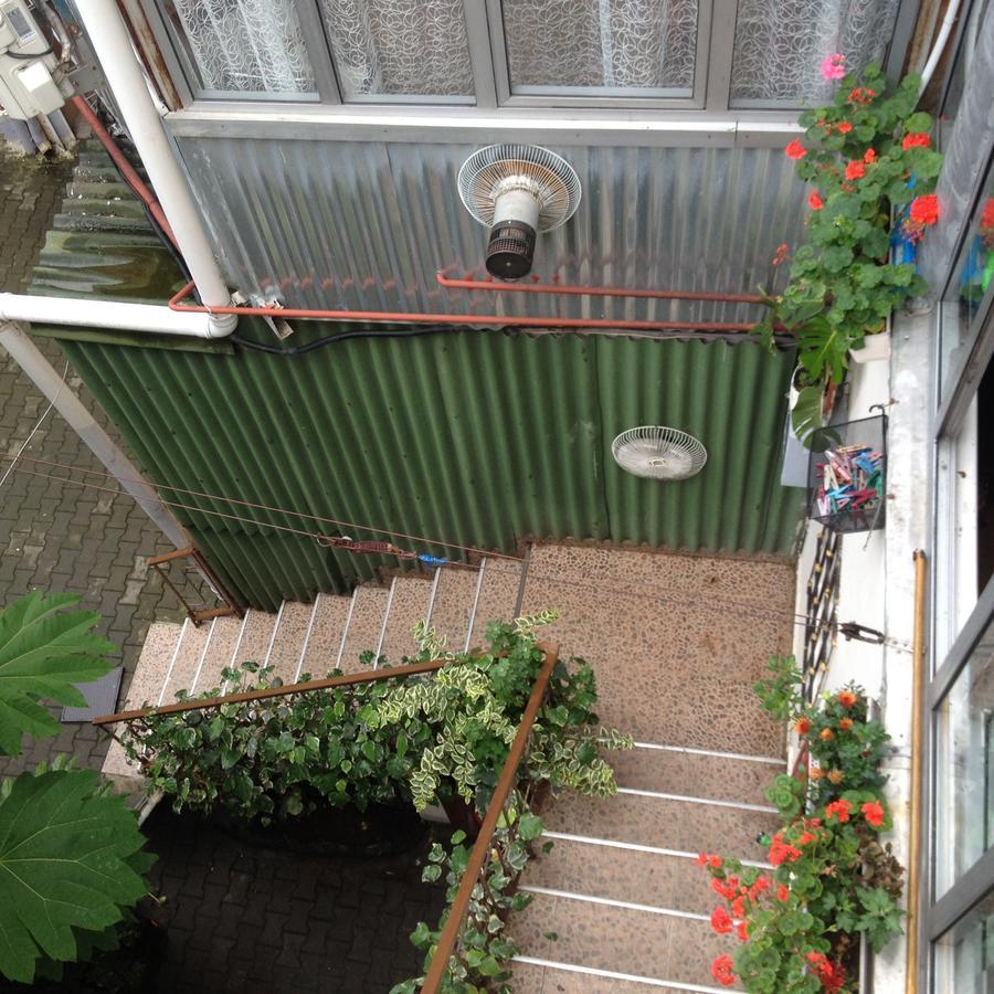Apartment On Melashvili 24 Batumi Exteriör bild